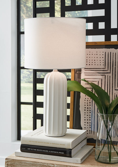 Clarkland Ceramic Table Lamp (2/CN)